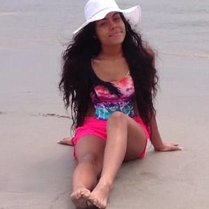 Meet your Posher, Elisa